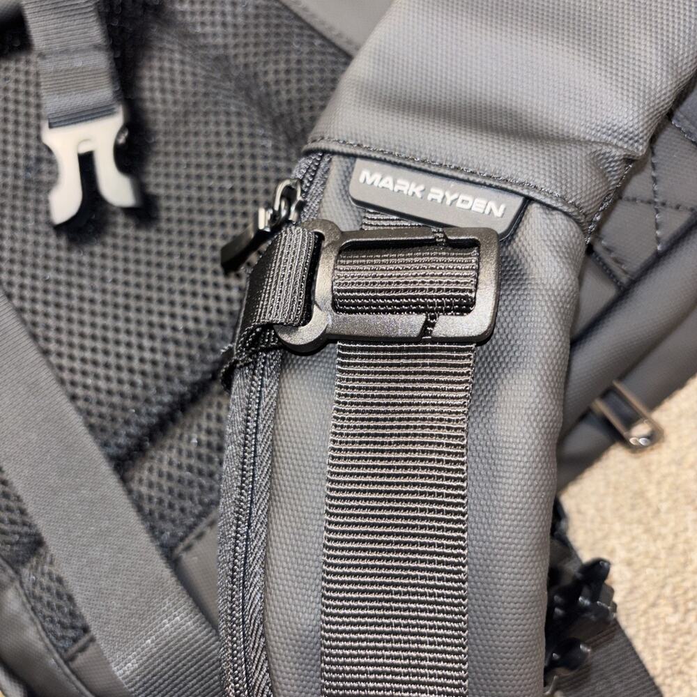Mark Ryden Laptop Backpack for Men, Soft Shell Backpack- Black USB 20x14 - Picture 6 of 10